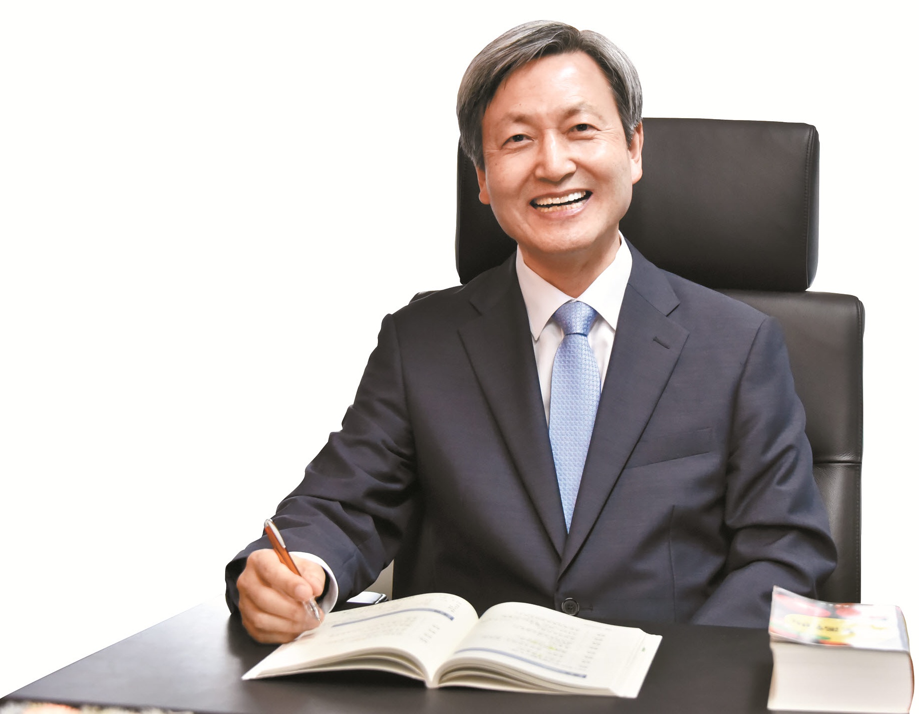 박홍우 케이씨엘 변호사(중문 4)