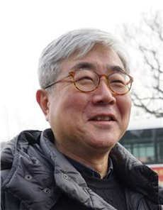 대표 저서로는 『모후의 반역: 광해군 대 대비폐위논쟁과 효치국가의 탄생』(2021), 『중종의 시대: 조선의 유교화와 사림운동』(2014), 『정지된 시간: 조선의 대보단과 근대의 문턱』(2011), 『우리가 아는 선비는 없다』(2011), 『조선시대 해외파병과 한중관계』(2009) 등이 있다.