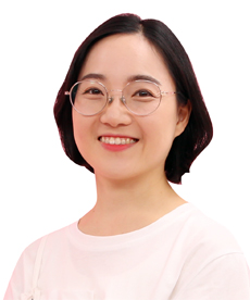 카이스트에서 산업공학을 전공한 뒤 국제뇌교육종합대학원 박사과정에 재학하고 있다. 다양한 매체를 통해 뇌를 활용하는 쉬운 접근법을 전하고 있다. 