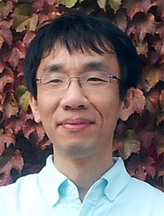 서울대에서 공부했다. 지금까지 주로 우리나라 옛날 한적(漢籍)과 옛날 신문, 잡지를 기본 텍스트로 삼아 시대 전환기 우리나라 지성사·사상사개념사 분야를 연구했다. 전통과 근대의 분단 체제를 극복하고 우리나라 지성사를 창조적으로 다시 사유하는 것을 필생의 화두로 삼고 있다.