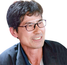 경남민예총에서 활동하고 있다. 소설로 전태일문학상을 받았다. 공동르포집 『저무는 골목에서 삶을 만나다』, 인터뷰집 『여성노동자 살아있는 역사, 언니들에게 듣는다』, 『인향만리』 등을 썼다.