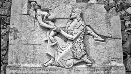 스카다르 성 축조와 관련된 인신공희를 내용으로 한 기념물. 사진 제공=박종성 교수