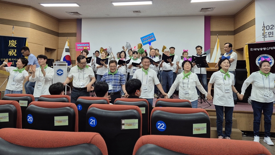 「일어나」(김광석)를 합창한 농학과 학우들이 대상을 차지했다.