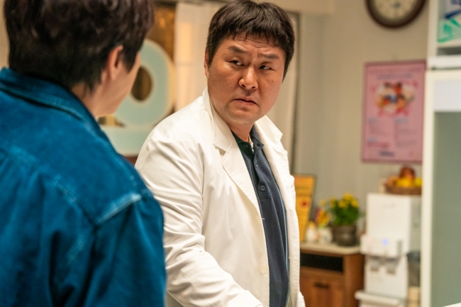 「좀비딸」 스틸컷. 사진 제공=NEW