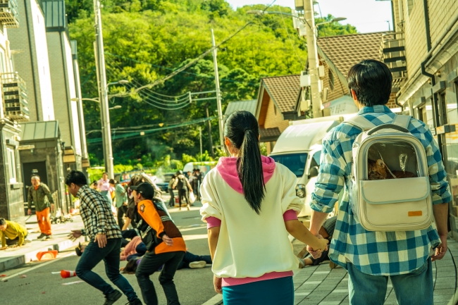 「좀비딸」 스틸컷. 사진 제공=NEW