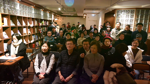 참석자들의 기념 사진.