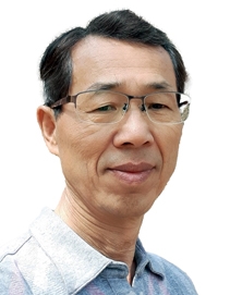 2007년 문화교양학과를 시작으로 3개 학과를 졸업했다. 지금은 도시콘텐츠·관광학과에 재학하고 있다.