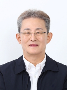 윤강 대학원 문예창작콘텐츠학과 원우