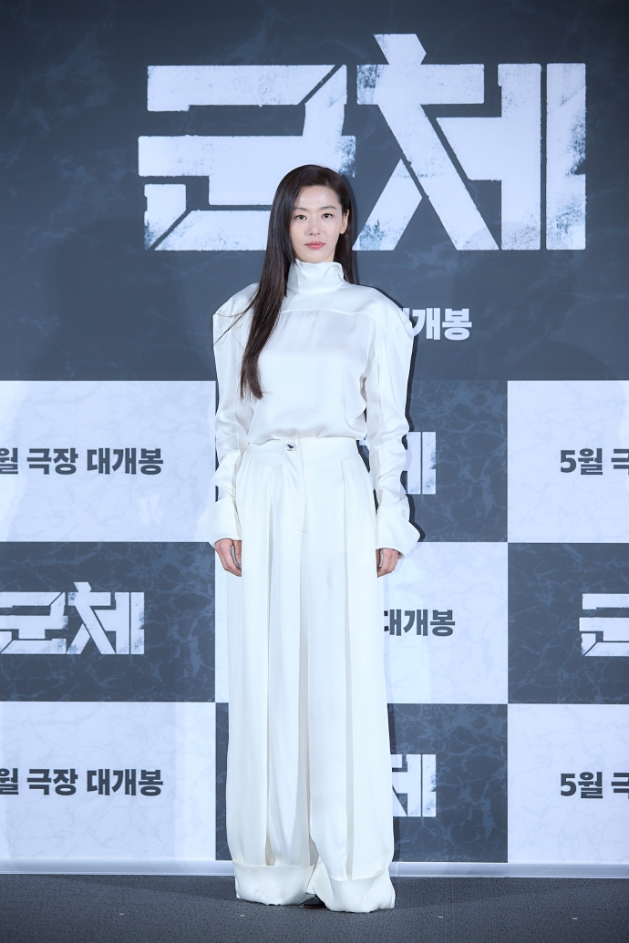 「군체」 제작보고회 현장스틸컷. 사진 제공=쇼박스