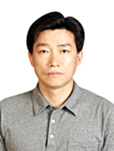 김태완 동문(사회복지) 2023년 사회복지학과 재학 중에 제47회 방송대문학상 단편소설 부문에 당선했다. 요양병원에서 일하면서 꾸준히 소설을 쓰고 있다.