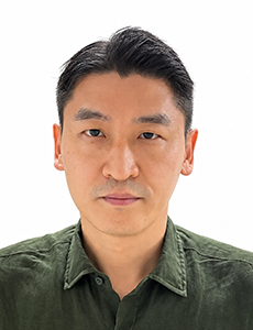 서울대를 졸업하고 미국 오하이오주립대(OSU)에서 20세기 미국 정치사·지성사·외교사를 연구해 박사학위를 받았다. Diplomatic History, Journal of the History of Medicine and Allied Sciences, Modern Intellectual History 등의 저널에 논문을 게재했다.